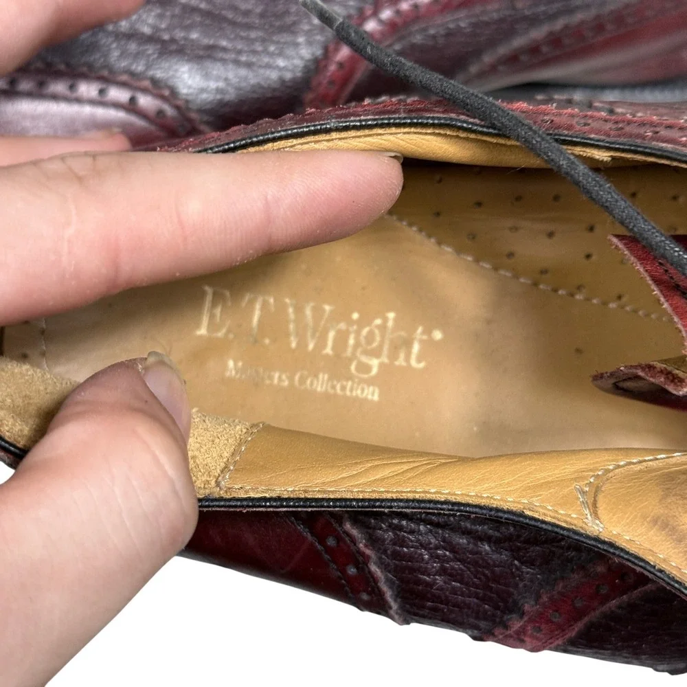 E.T. Wright Wingtip Oxfords Mens 11 B Burgundy Two Tone Leather Brogue Shoes